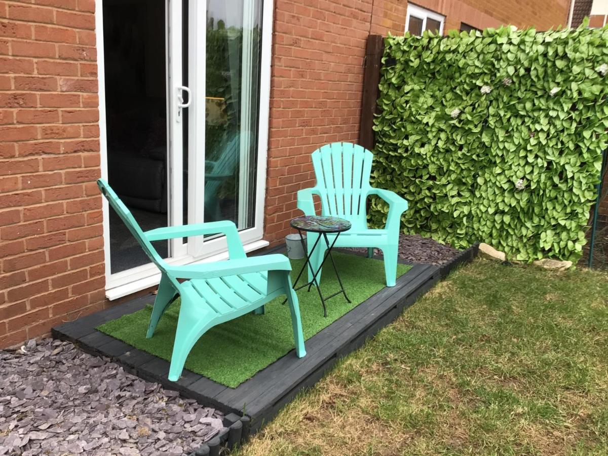 Worcester Fabulous Cherry Tree Mews Self Check In Dogs Welcome By Prior Arrangement , 2 Double Bedrooms ,Super Fast Wi-Fi, With Free Off Road Parking For 2 Vehicles Near Royal Hospital And Woodland Walks Exterior photo