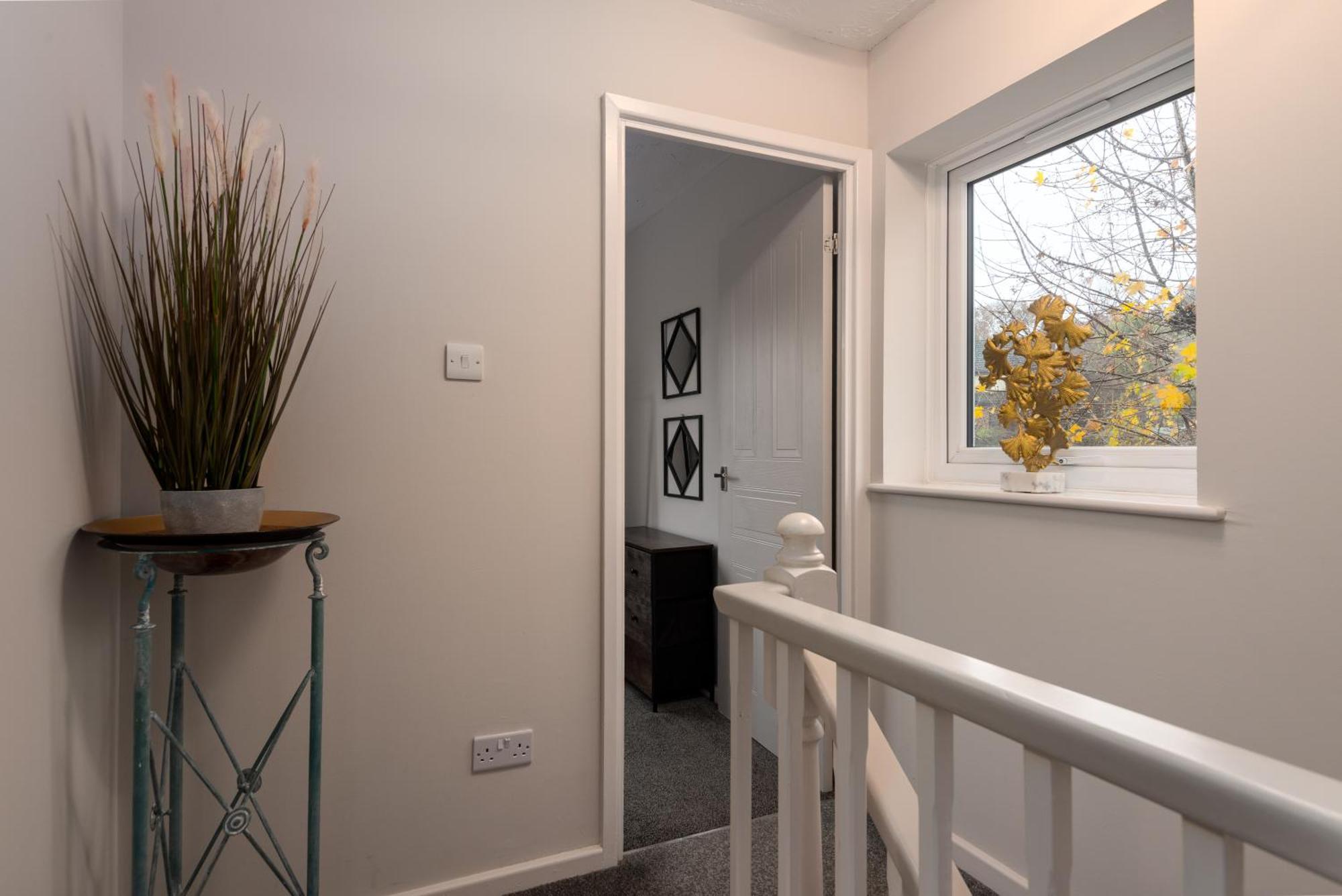 Worcester Fabulous Cherry Tree Mews Self Check In Dogs Welcome By Prior Arrangement , 2 Double Bedrooms ,Super Fast Wi-Fi, With Free Off Road Parking For 2 Vehicles Near Royal Hospital And Woodland Walks Exterior photo