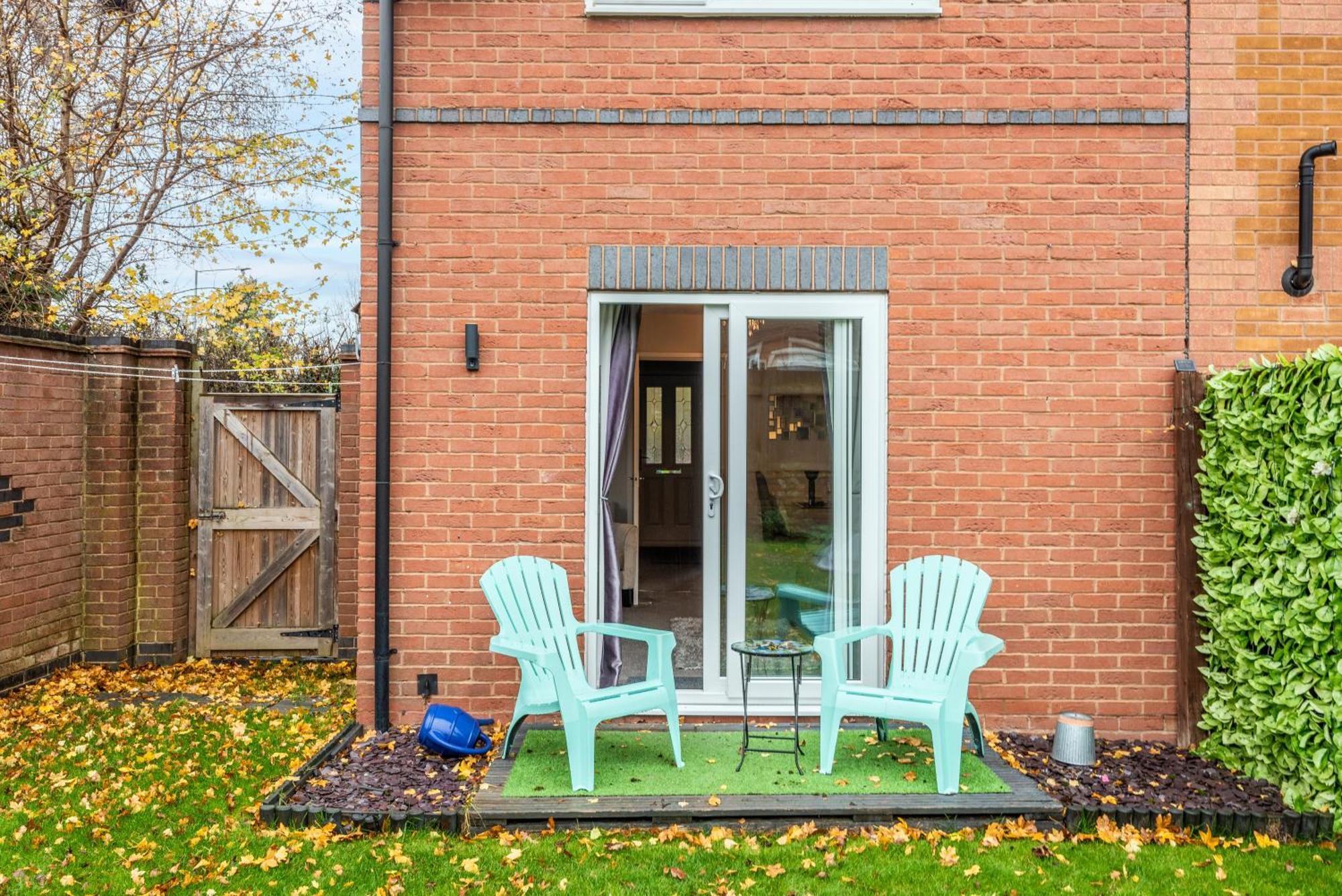 Worcester Fabulous Cherry Tree Mews Self Check In Dogs Welcome By Prior Arrangement , 2 Double Bedrooms ,Super Fast Wi-Fi, With Free Off Road Parking For 2 Vehicles Near Royal Hospital And Woodland Walks Exterior photo