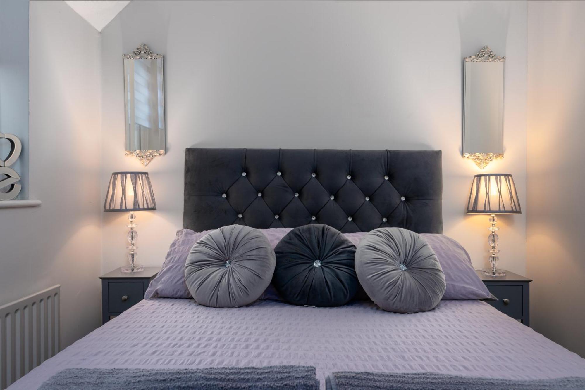 Worcester Fabulous Cherry Tree Mews Self Check In Dogs Welcome By Prior Arrangement , 2 Double Bedrooms ,Super Fast Wi-Fi, With Free Off Road Parking For 2 Vehicles Near Royal Hospital And Woodland Walks Exterior photo