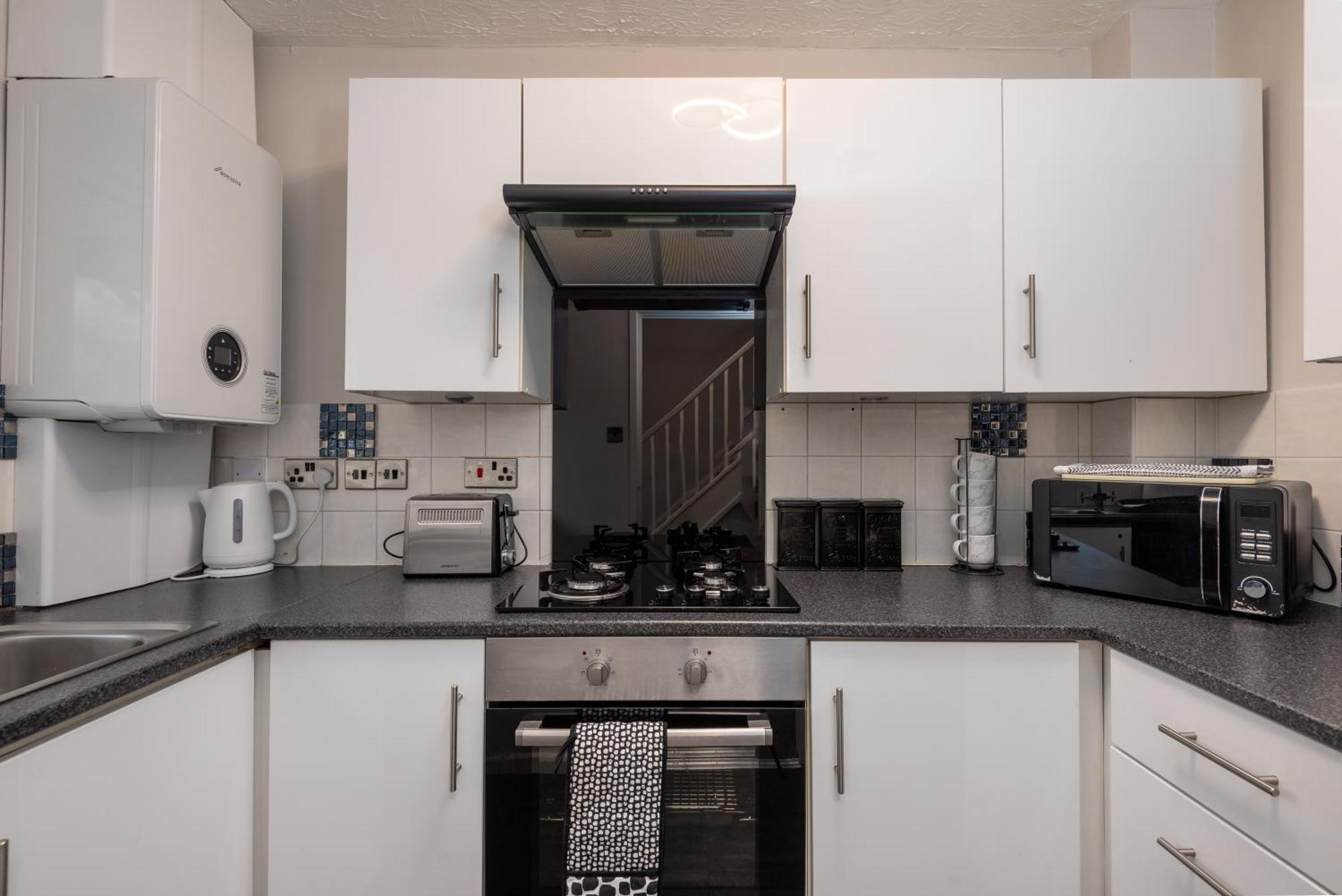 Worcester Fabulous Cherry Tree Mews Self Check In Dogs Welcome By Prior Arrangement , 2 Double Bedrooms ,Super Fast Wi-Fi, With Free Off Road Parking For 2 Vehicles Near Royal Hospital And Woodland Walks Exterior photo
