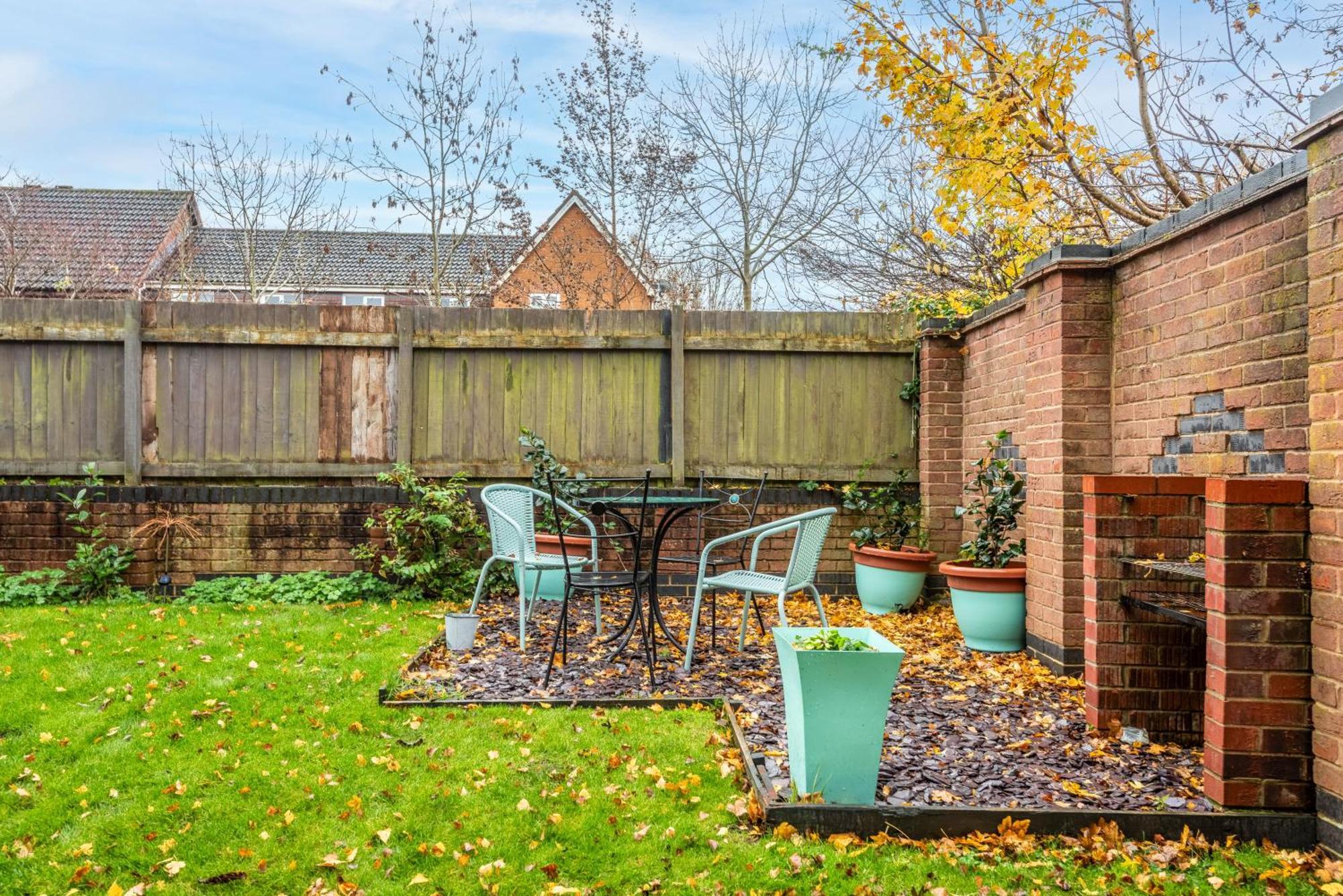 Worcester Fabulous Cherry Tree Mews Self Check In Dogs Welcome By Prior Arrangement , 2 Double Bedrooms ,Super Fast Wi-Fi, With Free Off Road Parking For 2 Vehicles Near Royal Hospital And Woodland Walks Exterior photo