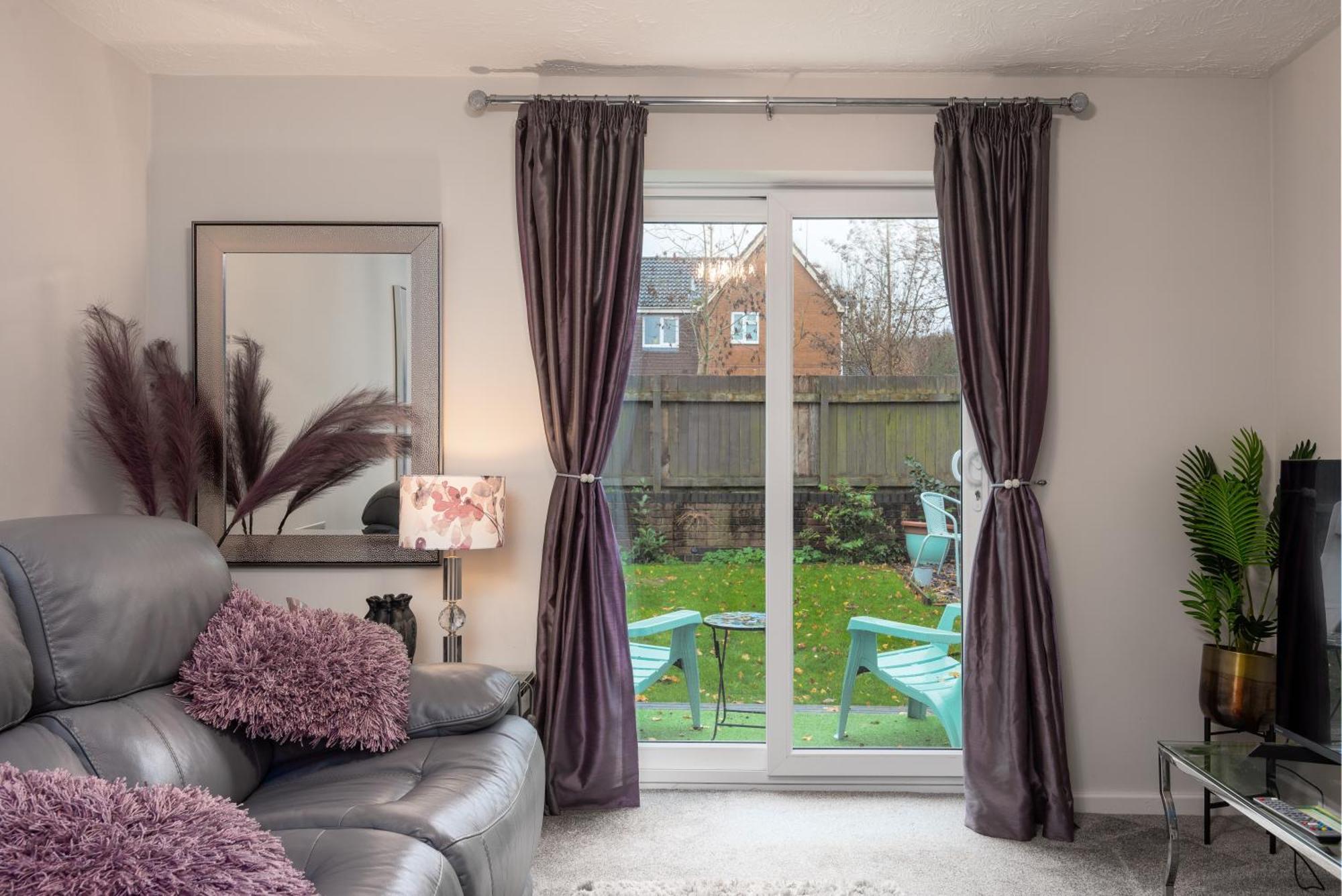 Worcester Fabulous Cherry Tree Mews Self Check In Dogs Welcome By Prior Arrangement , 2 Double Bedrooms ,Super Fast Wi-Fi, With Free Off Road Parking For 2 Vehicles Near Royal Hospital And Woodland Walks Exterior photo